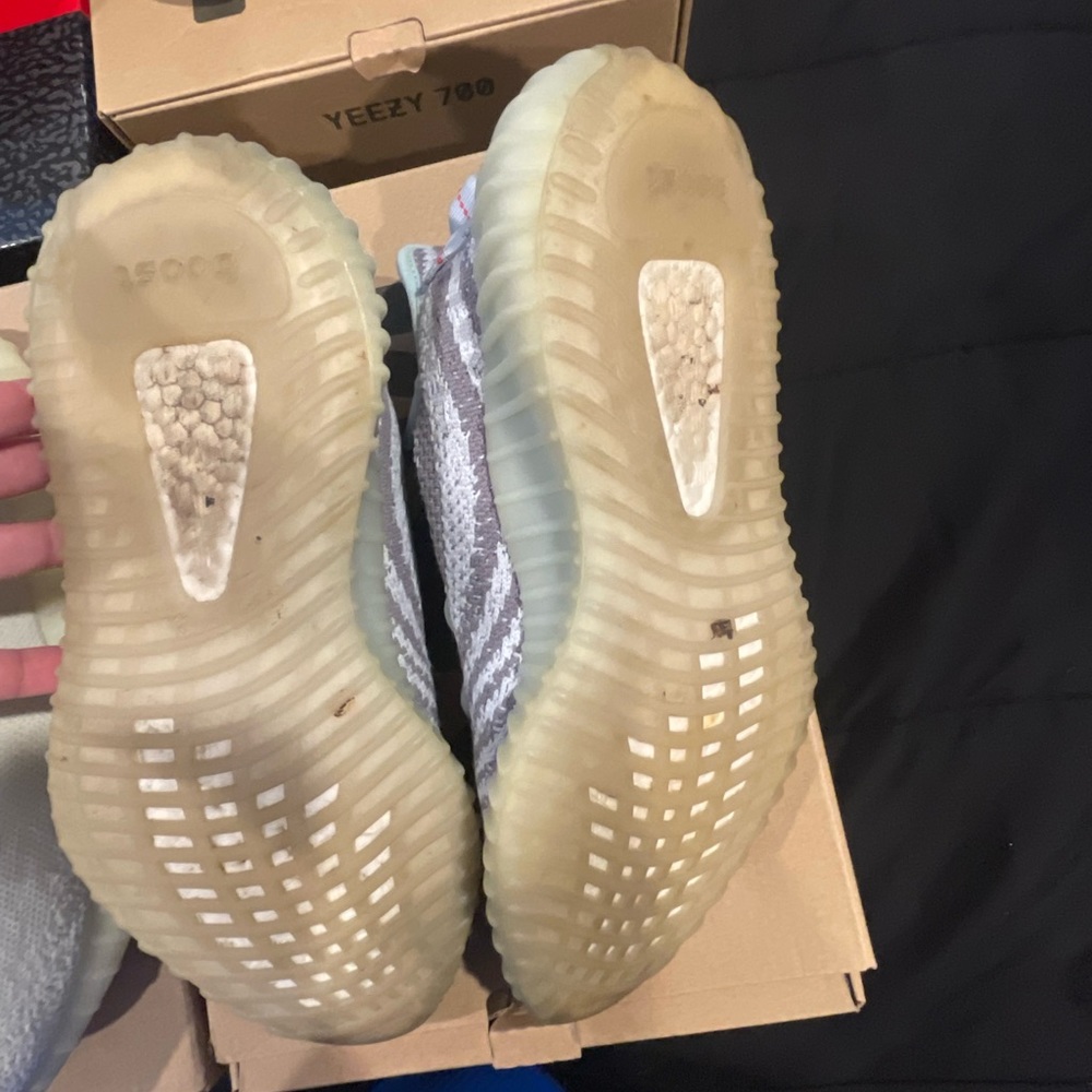 Jordan & yeezy - Picture 15 of 15